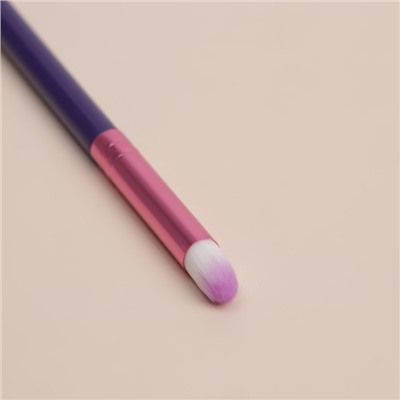 Кисть для макияжа «PENCIL», 16,5 см, цвет фиолетовый/розовый